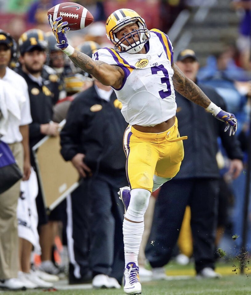 Extremely excited to have received an offer from The Louisiana State University! Thank you @BallCoach_D for this opportunity! Go tigers 🐅