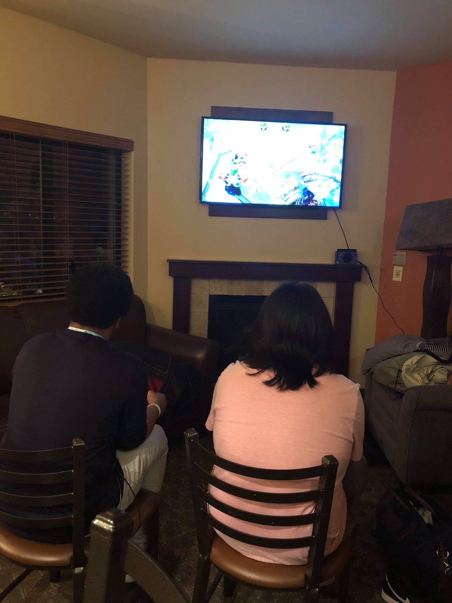 StLArms's tweet photo. STL ARMS players @KingDastardly and @Luna_Gabs_ are here at #SnS5 making friends and meeting new people! https://t.co/v34TCKVswl
