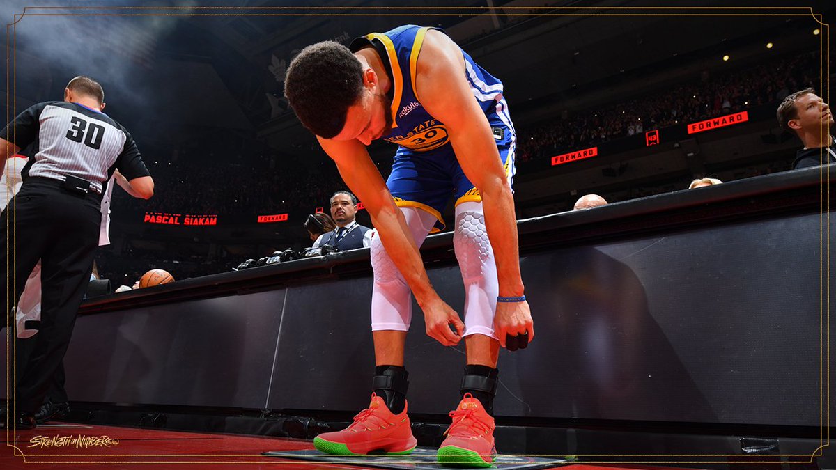 warriors's tweet photo. fourth quarter, #DubNation

Let's get it. https://t.co/D2lEnsGSvI