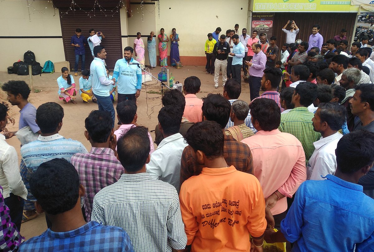 Praveen_Policy's tweet photo. Creating awareness about the ill effects of tobacco through a street play on the occasion of #WorldNoTobaccoDay by @uk_mrc and  @ManipalTccp  team members today at #udupi #karnataka #india . @GCRF_TCCP @MuralidharKulk8 https://t.co/ReKnxFewDQ