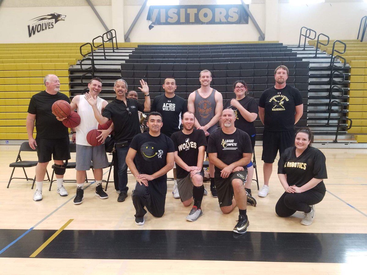 ACHS Link Crew tweet media