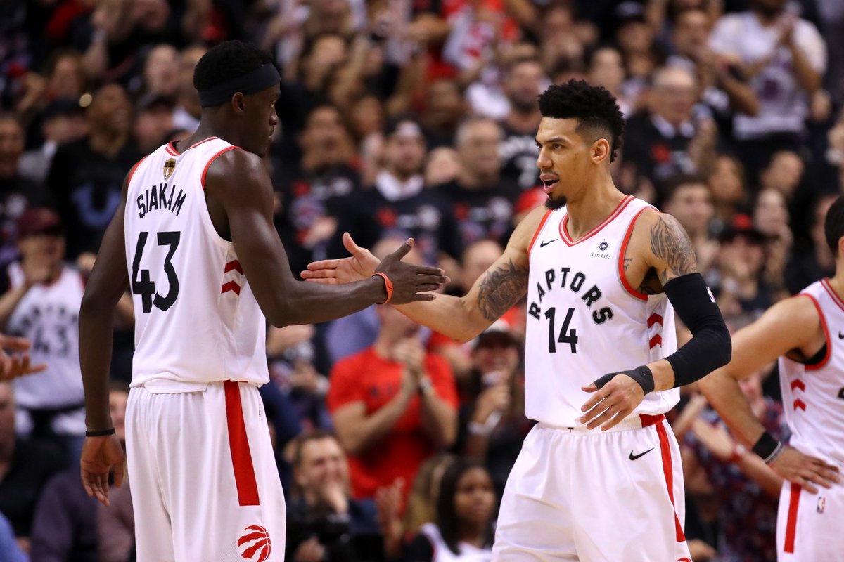Mặc kệ Stephen Curry bùng nổ, Toronto Raptors dùng ý chí kiên cường hạ gục Warriors tại Game 1 NBA Finals 2019