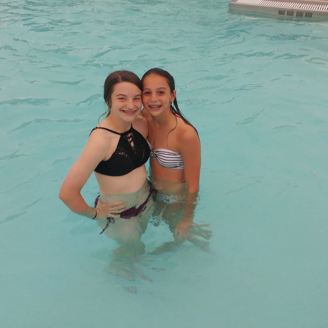 lindsey_shannon's tweet photo. 🌴🌊Summer 🌞 Vibes🌊🌴
#cheerparty #pooltime https://t.co/meuCKP4A8w