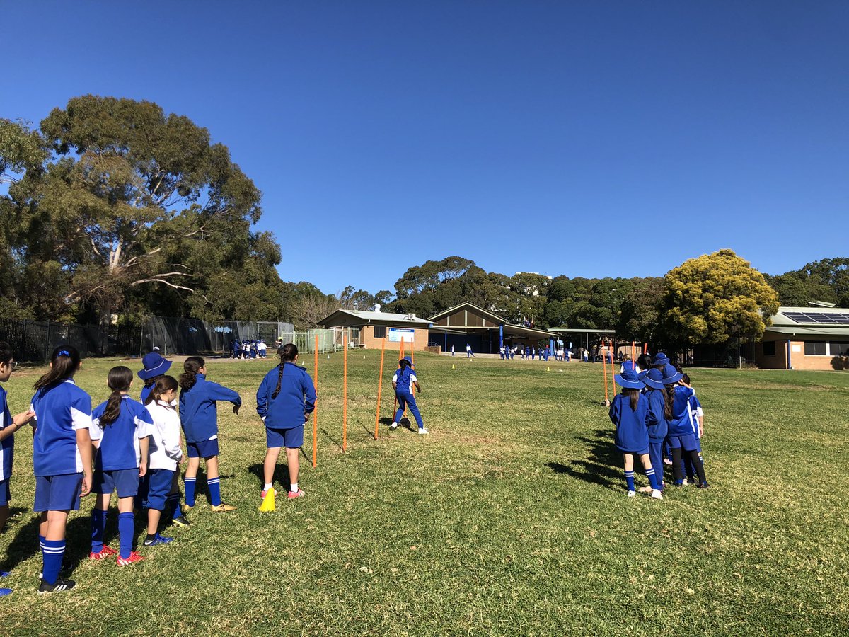 Junior and senior girls enjoying soccer training today ⚽️  #soccerskills #soccer