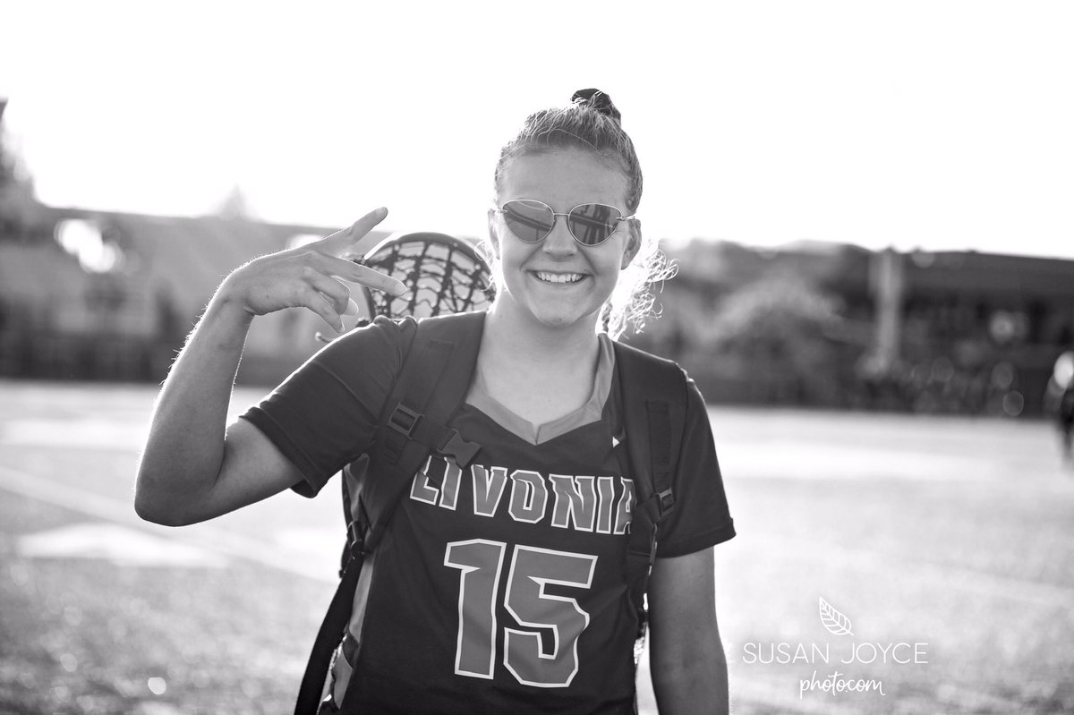 Not only will she graduate tomorrow, but she’ll do so with honors. She’s a star student, a star athlete and a lady with a heart the size of the globe. She holds a special place in the hearts of many. One day, I hope to be just like her.
#susanjoycephoto #baddie #proudofmygal