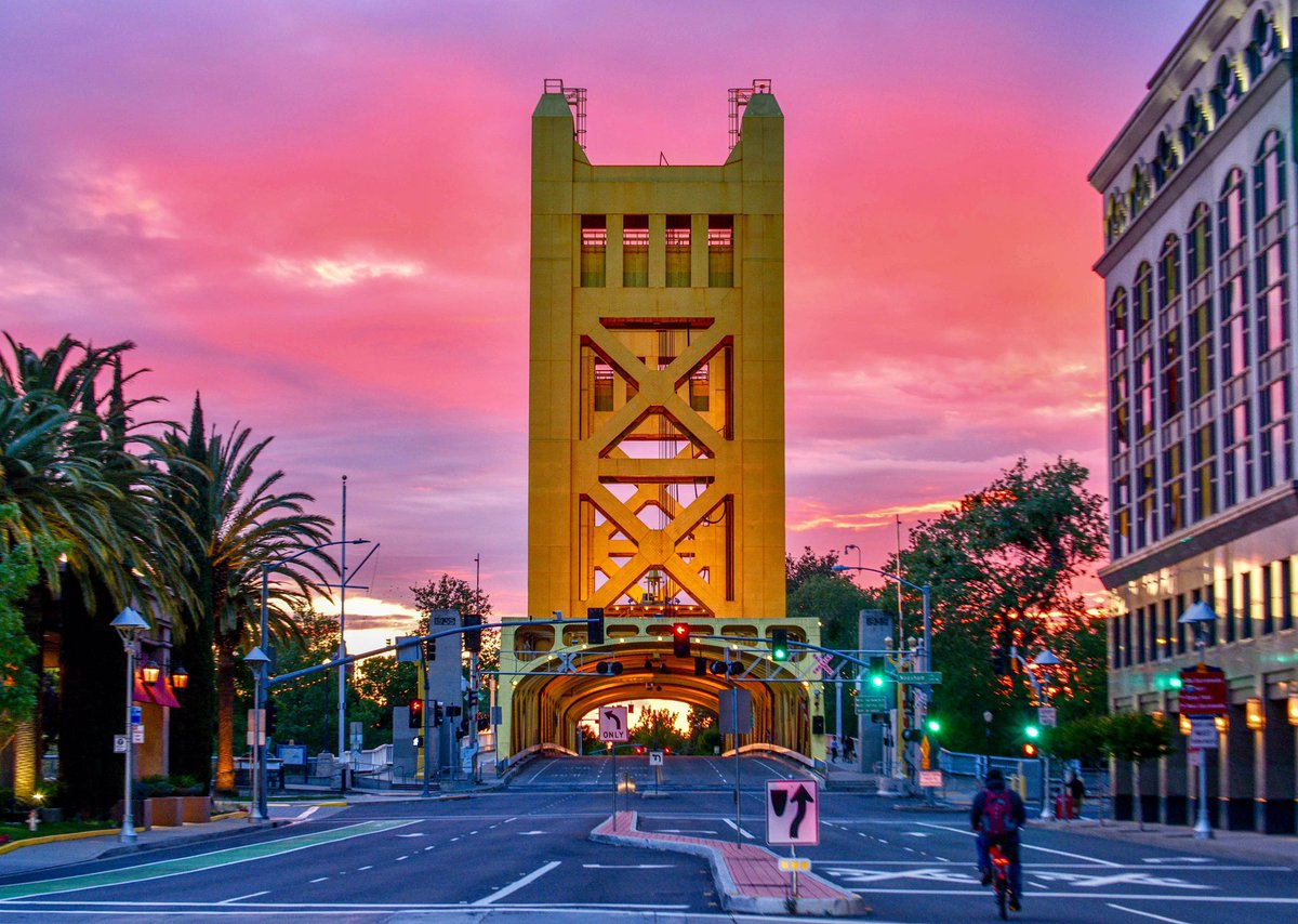 Just another epic Sacramento sunset.