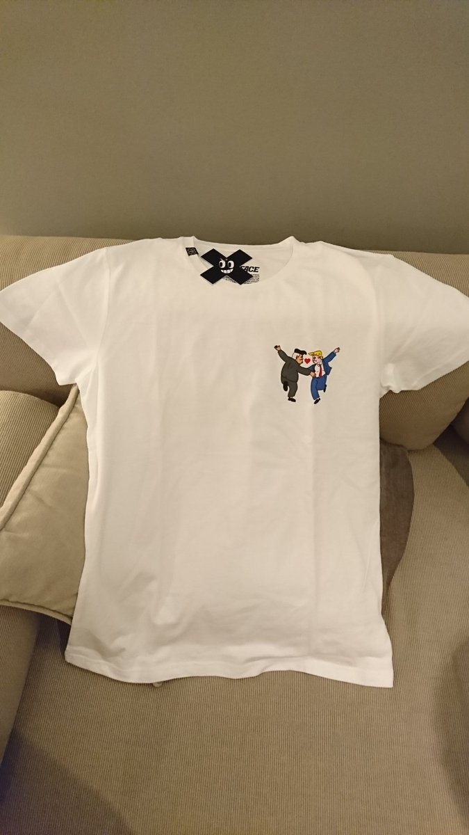 flamingo0122's tweet photo. ここのブランドのTシャツ可愛い♥️
#URFACE https://t.co/ozRPhg1jBo