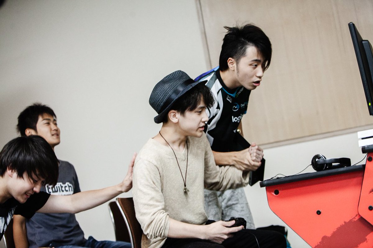 Uzivatel 大須晶 Ohsuakira Na Twitteru ジャイアントキリング寸前の 若かりし竹内ジョン 16年8月 トパンガチャリティカップ