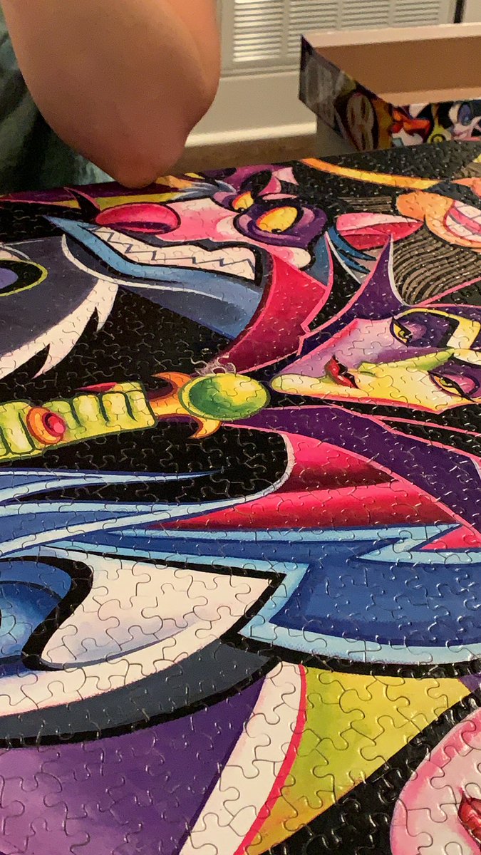 kylemaz10's tweet photo. @CeacoPuzzles great puzzle except for this jank piece https://t.co/2q3h8mLGpc