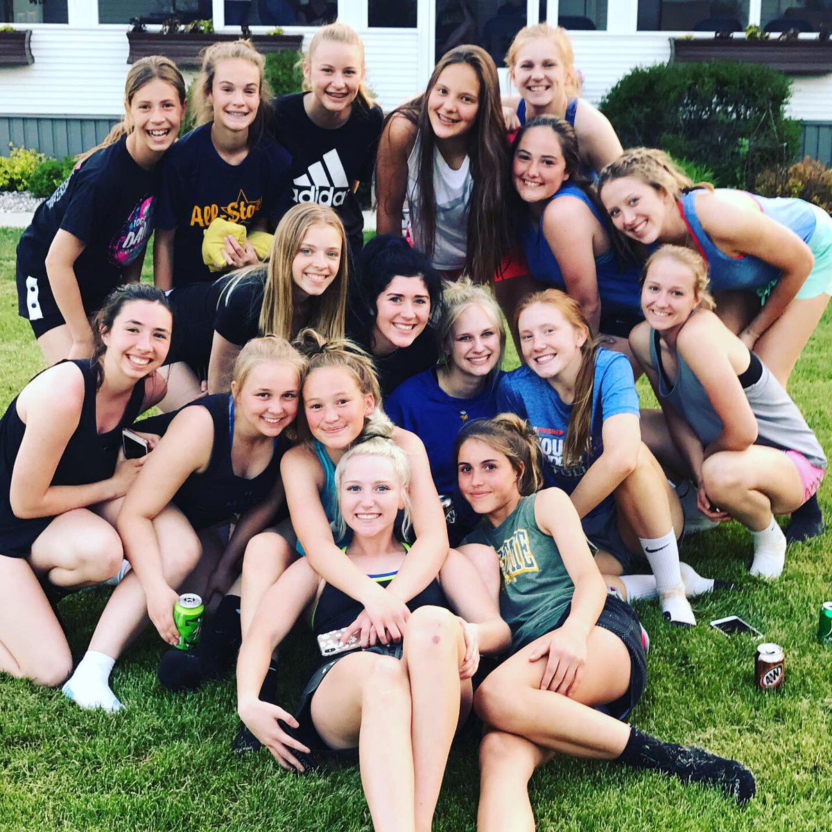 Amy_saewert's tweet photo. Kindred Softball got a win today...now let’s do it again tomorrow! #KHSsoftball #govikings https://t.co/Ni1Lwil3la