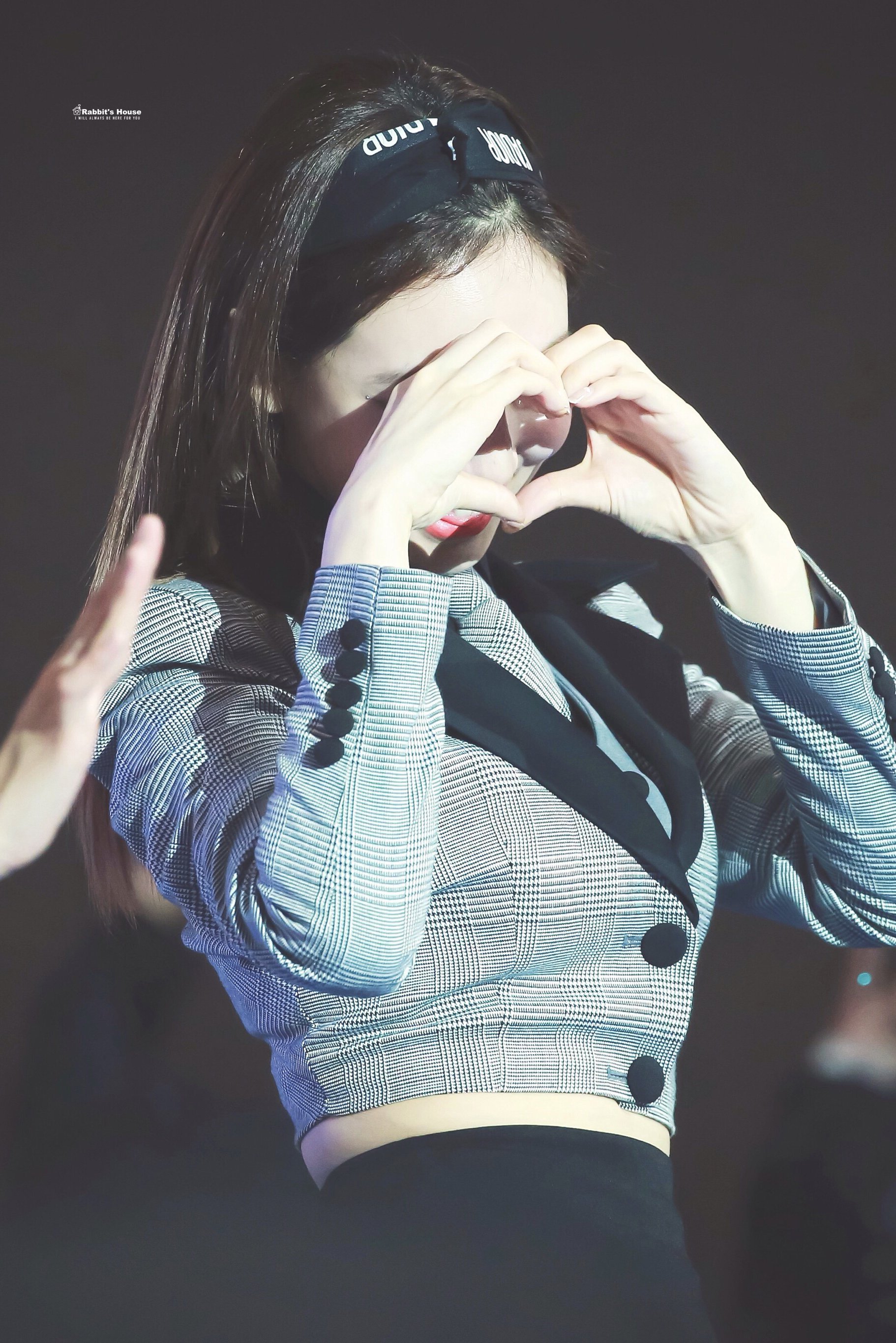 D73t1FdUEAAINNi.jpg:orig