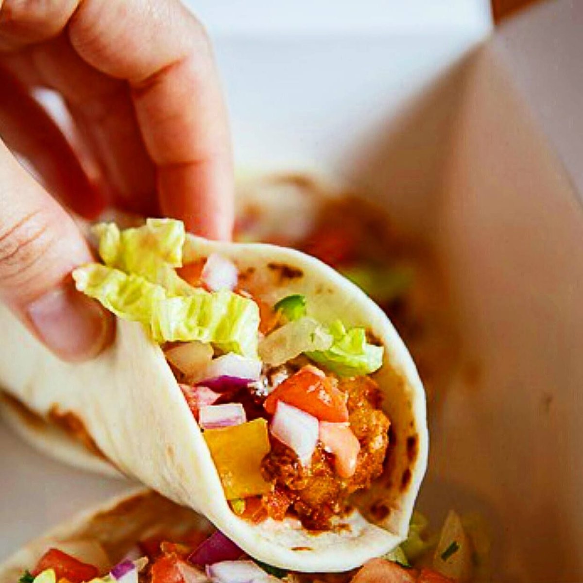 RanchoToGo's tweet photo. @TashSultana's unreal #shredding capabilities are unrivalled...  Except by our #kitchen staff! Ba-dum-chhh 🥁 Come visit our #foodtruck at the show for all the cheesy goodness you can handle, including #vegan #gf options! 
😎 🌮 ⚡️
#ranchotogo #taco #MexicanFood #torontofoodie https://t.co/0UqnBm4WbZ