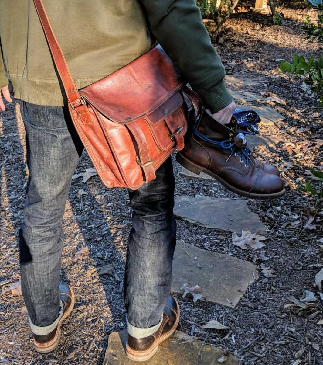 HighOnLeather's tweet photo. Slim Leather Briefcase
https://t.co/cGeAZbkVBJ
#whowhatwearing #corporatefashion #workwordrobe #chicworkchick #officebag #workbag #formalbag https://t.co/FWffUZXSHY