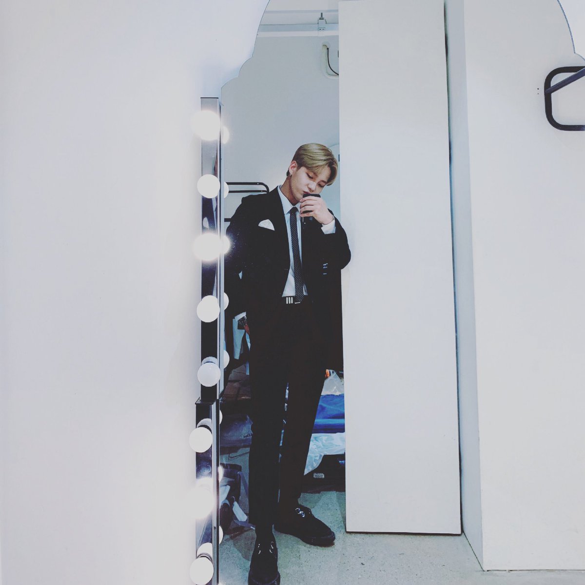 ATEEZofficial's tweet photo. [#종호] 오늘은 수트종호할래😊
#ATEEZ #에이티즈 https://t.co/4m4qyDiViX