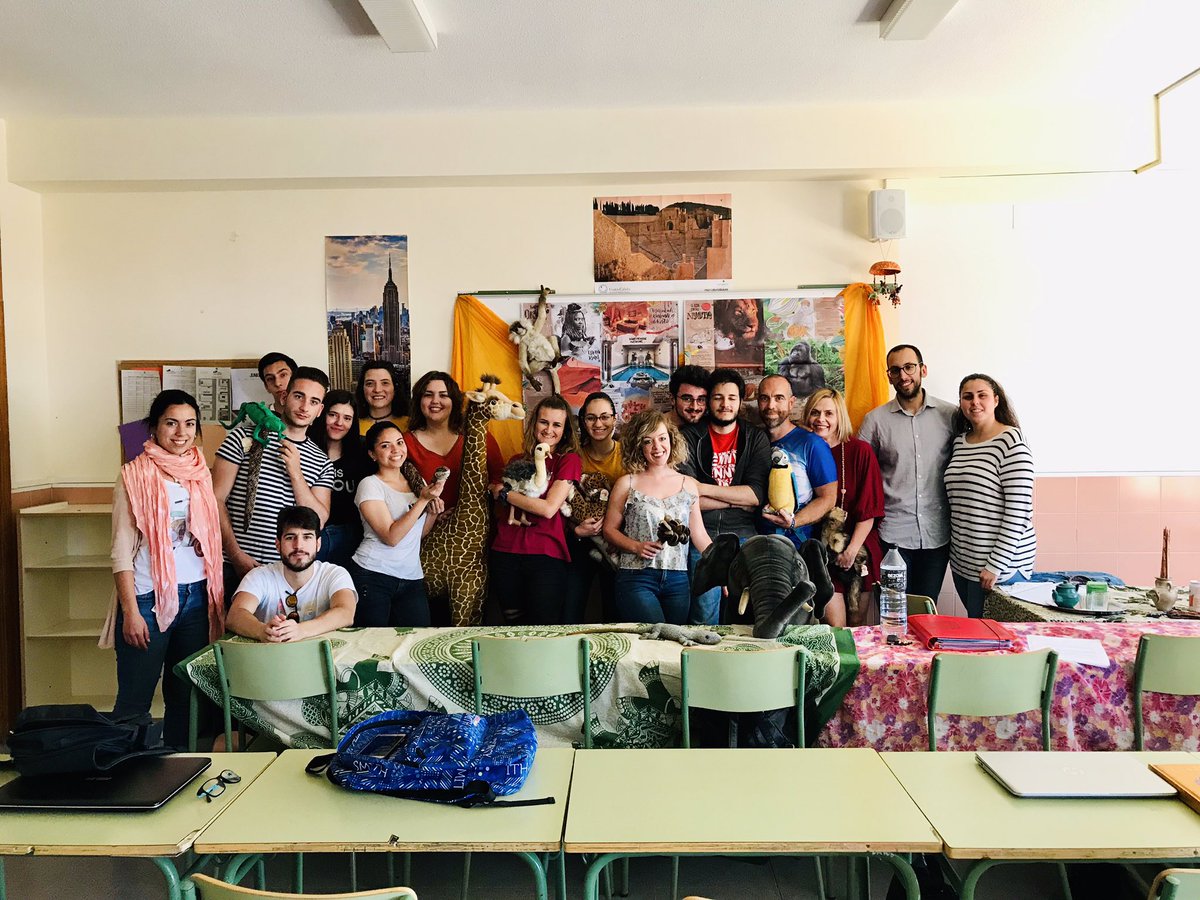 Con animales nos despedimos de un curso lleno de emociones, risas, viajes y sobre todo mucha locura. Pasamos al siguiente nivel. ⬆️Nos vemos en Septiembre compañeros y compañeras. Feliz verano!! 🏖⛱ #Turismo #GIAT <a href="/cipfpvalledelda/">CIPFP Valle de Elda</a>
