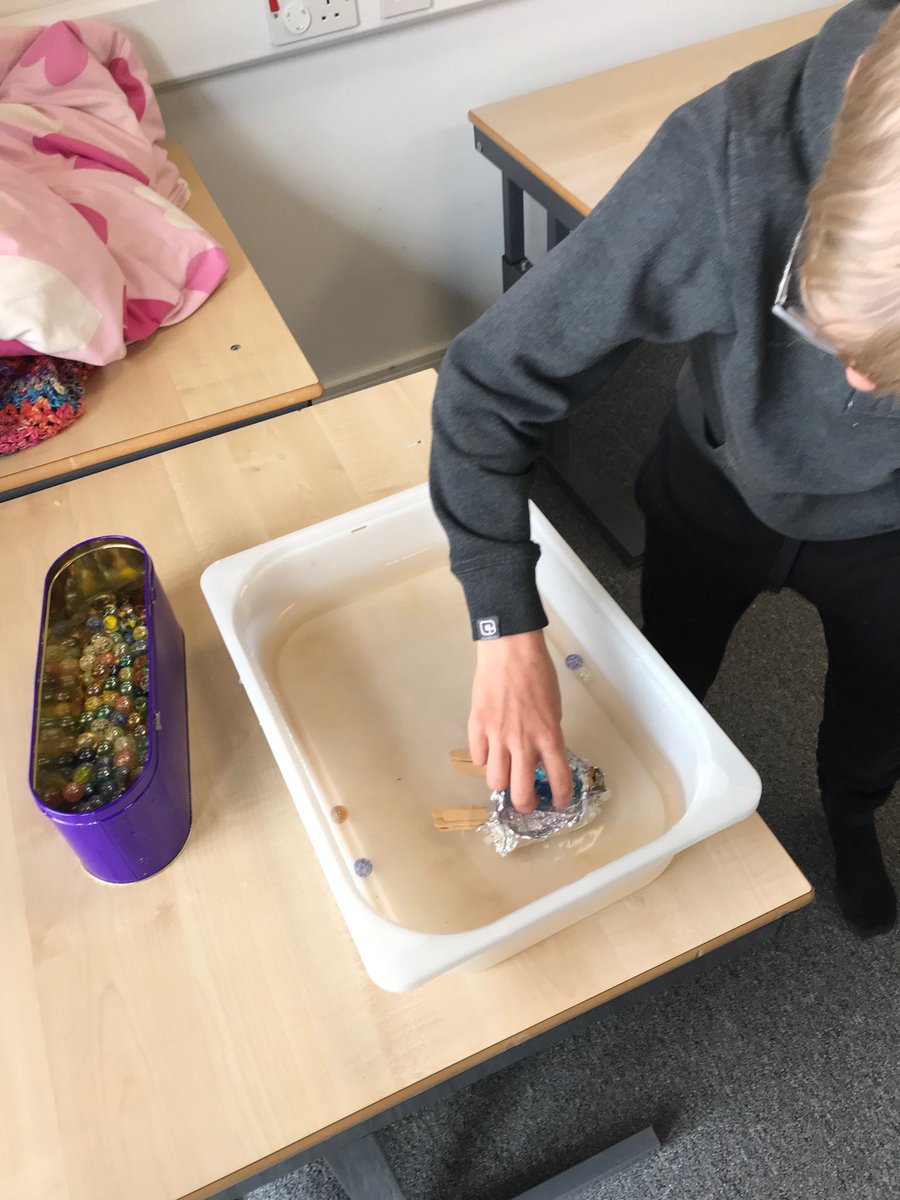 Cuiken_Primary's tweet photo. STEM morning in the Provision. How many marbles can you float? #achieve #cuikentoolkit @ParadykesP https://t.co/Df0UTC1B7O