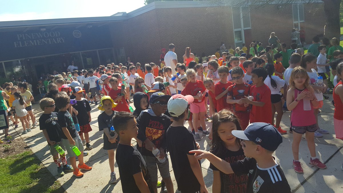 Pinewood Elementary tweet media