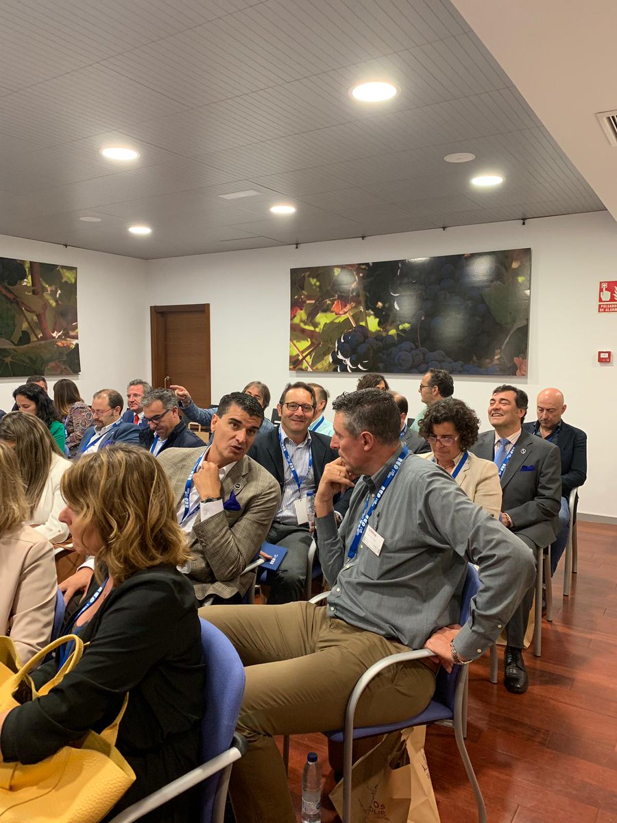 cve_red's tweet photo. A punto de comenzar la mesa redonda de la Jornada Local ➕ Visitante ¡Gracias a tod@s los que nos estáis acompañando!

#empresa #empresas #networking @CVE_ #localvisitante https://t.co/OIyY3enTQU