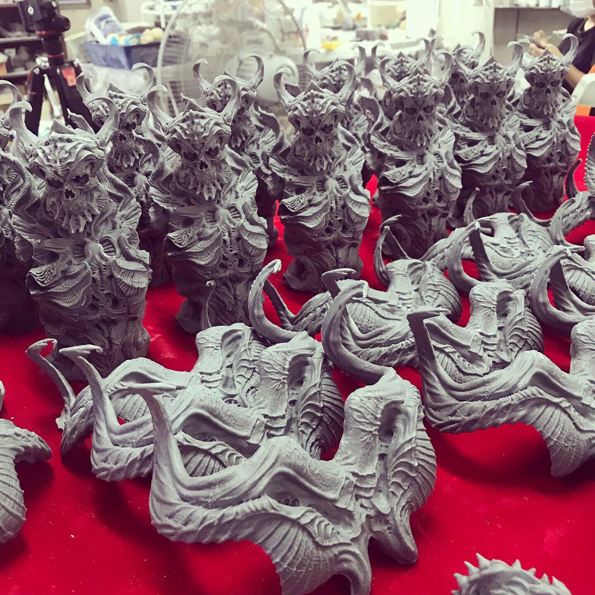 Baizilla's tweet image. Hercules Beetle &amp;amp; Plague Knight  almost ready for ship out soon!!!! #kaijusmuggler #resinkit #garagekit #creaturedesign #statue