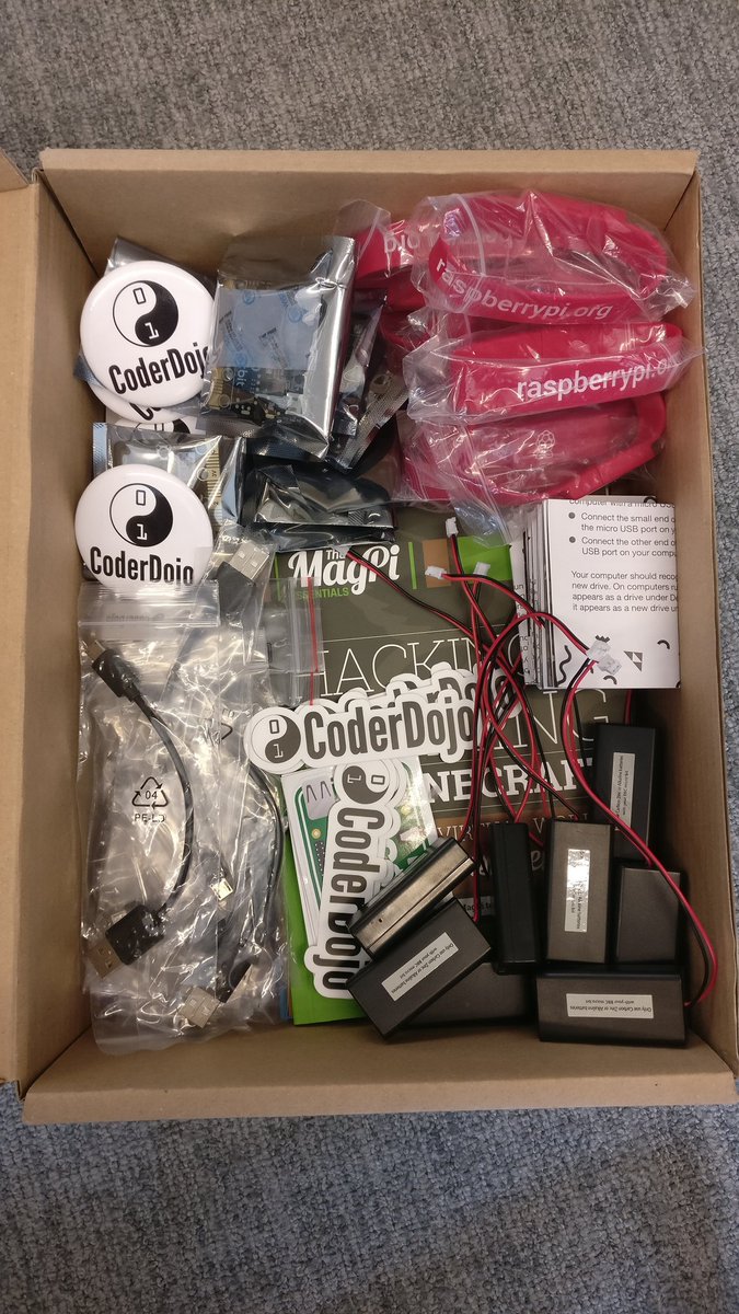 EastDulwichCode's tweet photo. Amazing goody-bag from @CoderDojo Thank you so much sensei 🙇 #coding #kids #coderdojo #codeclub #raspberrypi #microbits #grovevalelibrary #southwark #eastdulwichcode https://t.co/mP5R7SizeG