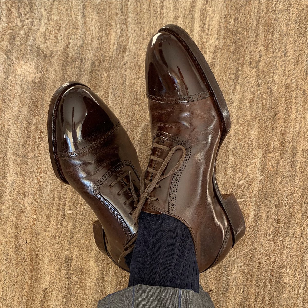 TimelessMan's tweet image. I get such pleasure from my @saintcrispins every time I get to put them on. Fast fashion completely misses the joy which comes from choosing quality clothing which only gets better with age and lasts a lifetime. #saintcrispins #bespokeshoes