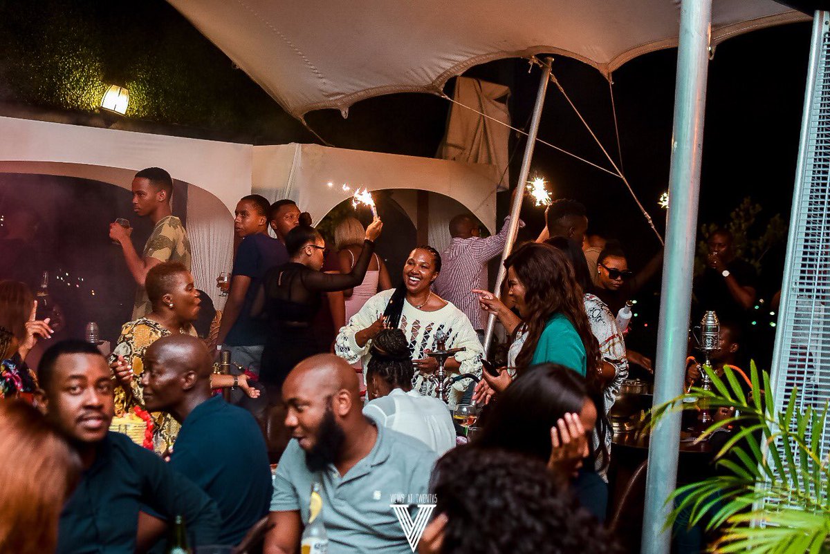 FunkySoulDJ's tweet photo. LETS DO THIS πΊπΎ DOORS OPEN AT 3pm | COMPLIMENTARY ENTRY FOR LADIES BEFORE 6PM ππΎ #HappyFunkyFriday #weeehfunkysoul @kindmangift ππΎββοΈπ₯π₯π₯ @jagermeistersa @ViewsatTwenty5 https://t.co/MHlwY2VTBV