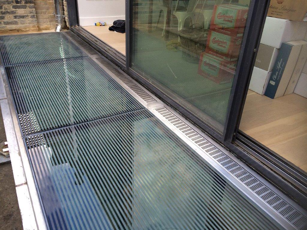 Anti slip is necessary when glass is directly beyond a doorway ow.ly/Wnqw50uqNMr