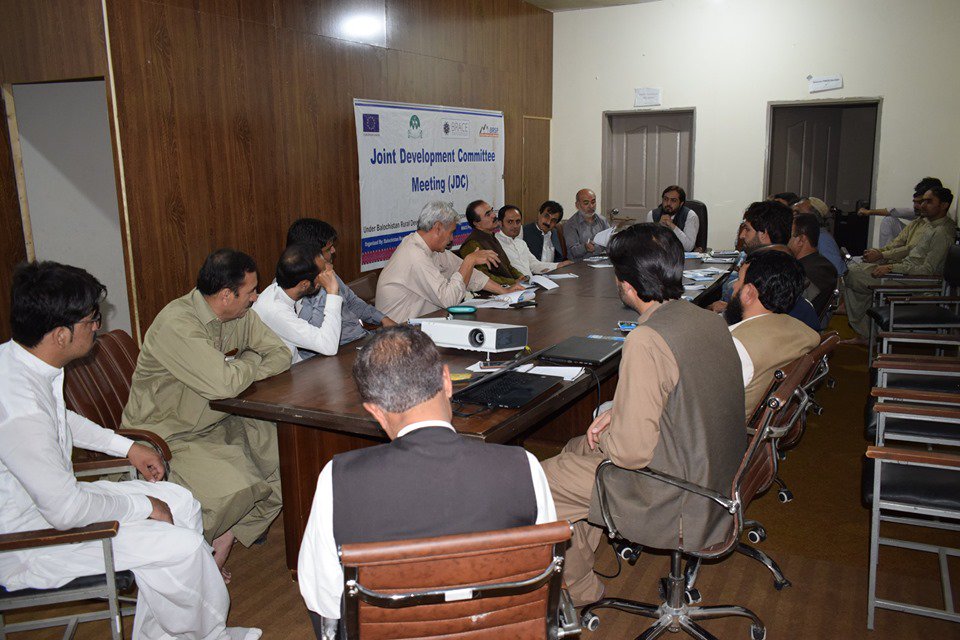 BRSP_Pakistan's tweet photo. BRACE Programme funded by @EUPakistan convened a Joint District Development Committee (JDDC) in district Loralai, chaired by DC Mr. Kashif Nabi, who appreciated all the partners & assured his support for addressing poverty in Loralai.
#BRSP #BRACEProgramme #EU #RSPN #JDDC https://t.co/TJuw4RPZpS