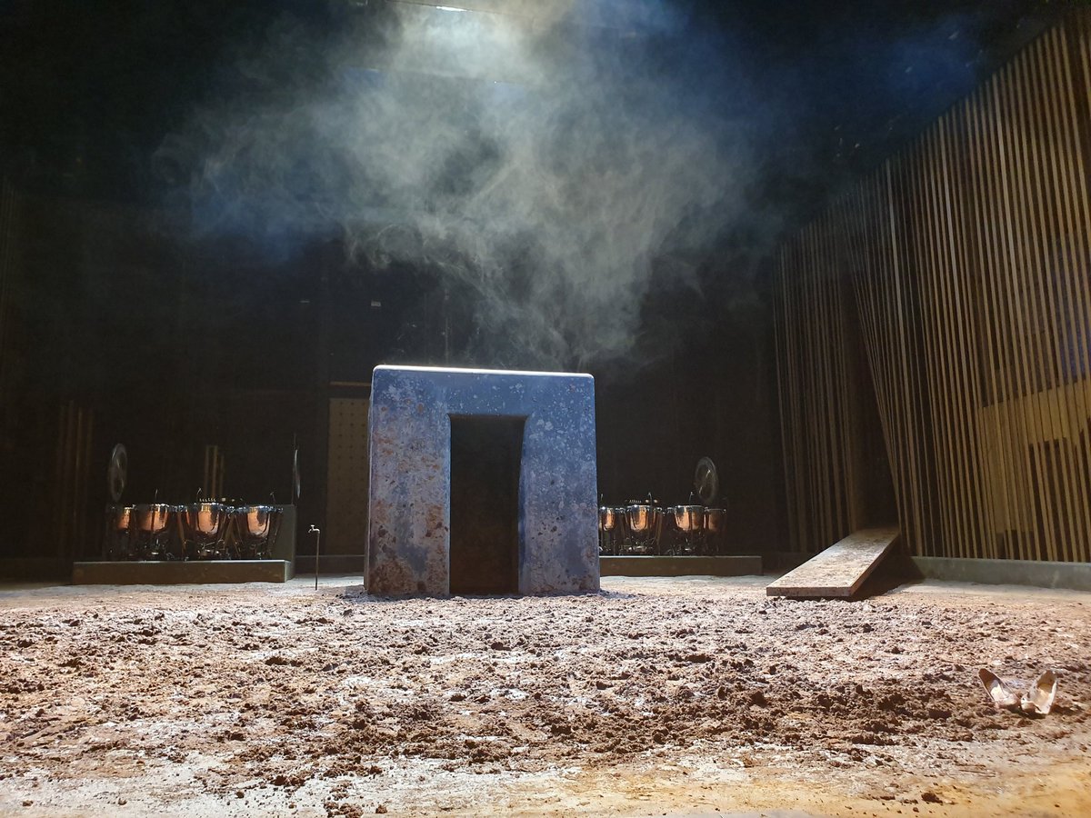 SAucoutus tweet media