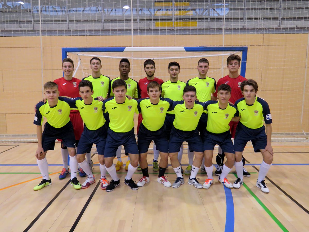 XVI Copa de España Juvenil de Clubes
   
- <a href="/Richi1401/">Richi</a> técnico de la <a href="/UDRB/">UD Las Rozas FS</a>   
   
“Contra el <a href="/FCBfutbolsala/">Barça Futbol Sala</a> espero que sea un partido igualado y que se decida por detalles, de esta forma tendremos opciones de pasar de ronda”
   
futsalsur.es/d-h-juvenil/62…
