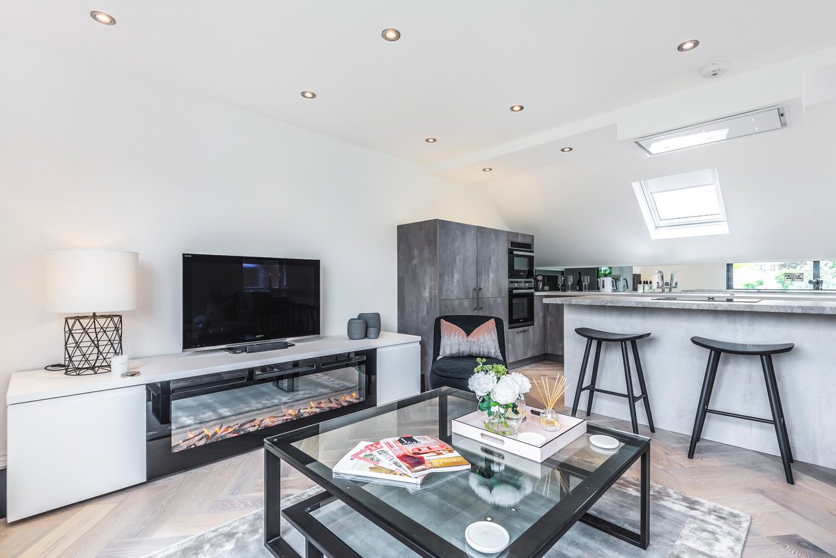 ViewPhotosUK's tweet photo. Stunning flat to let! #Balham #profesional #photooftheday #designinspiration #staging #CreativityDay #lovemyjob #property #beautifulhome #London #HomeSweetHome #details https://t.co/d7EkkFPleq