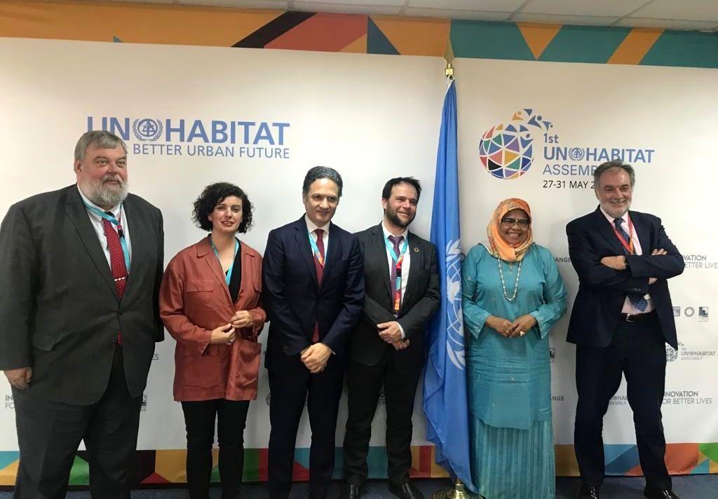 redespanola's tweet image. 👤💬«Los pueblos ejercen unas funciones esenciales para el territorio y son la otra cara de las ciudades sostenibles», afirmó @GabrielFerrero1, Dir. de Políticas de #DesarrolloSostenible de @MAECgob, en la #UNHabitatAssembly de @onuhabitat en Kenia 🇰🇪

🔗bit.ly/30Z86hg