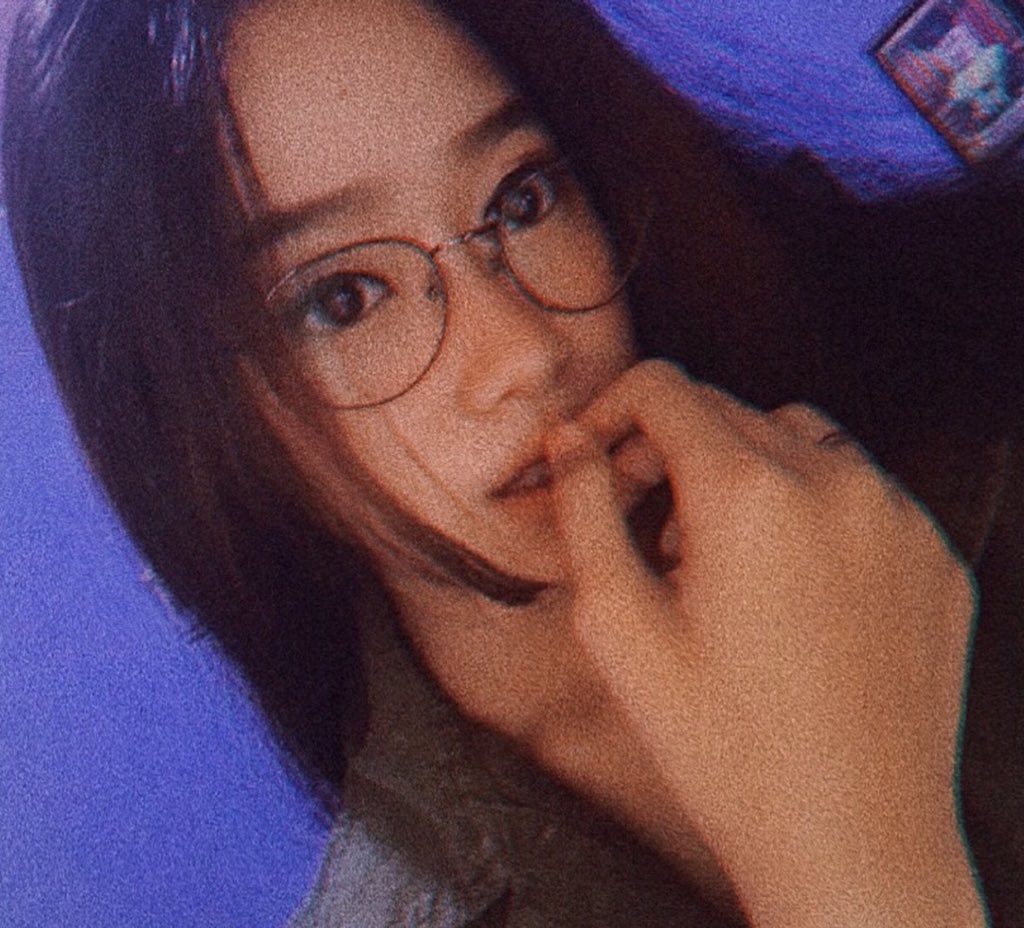 Dellasyknh_'s tweet photo. #JumatBerkah siang siang gini panas bangt buat keluar rumah. Apalagi disaat keluar, terik matahari depan muka dan tibatiba liat doi lagi jalan sama yg baru serasa mau terbakar:) https://t.co/dMUj5d6dNa