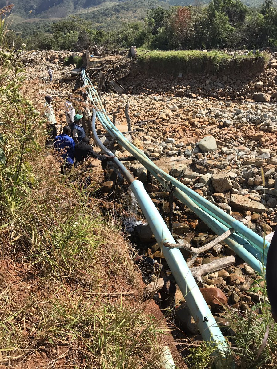 BeiraGrowth's tweet photo. The #inputspartnership and @BeiraGrowth convened in Chimoio this week to assess recent cyclone Idai damage. Despite substantial disruption to irrigation systems farmers are resilient and are redirecting water through makeshift equipment to irrigate their crops. https://t.co/JpLC4yiYFY