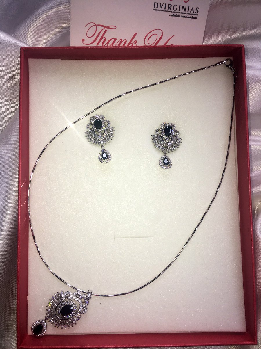Somebody’s weekend is about to be litShow up looking like a bag of money on this jewellery setItem: Female zirconia with black stone set of jewellery.Price: 7500Colour: Silver Comes with a cord.Pls send a dm to orderIncase you see this, pls help Rt.
