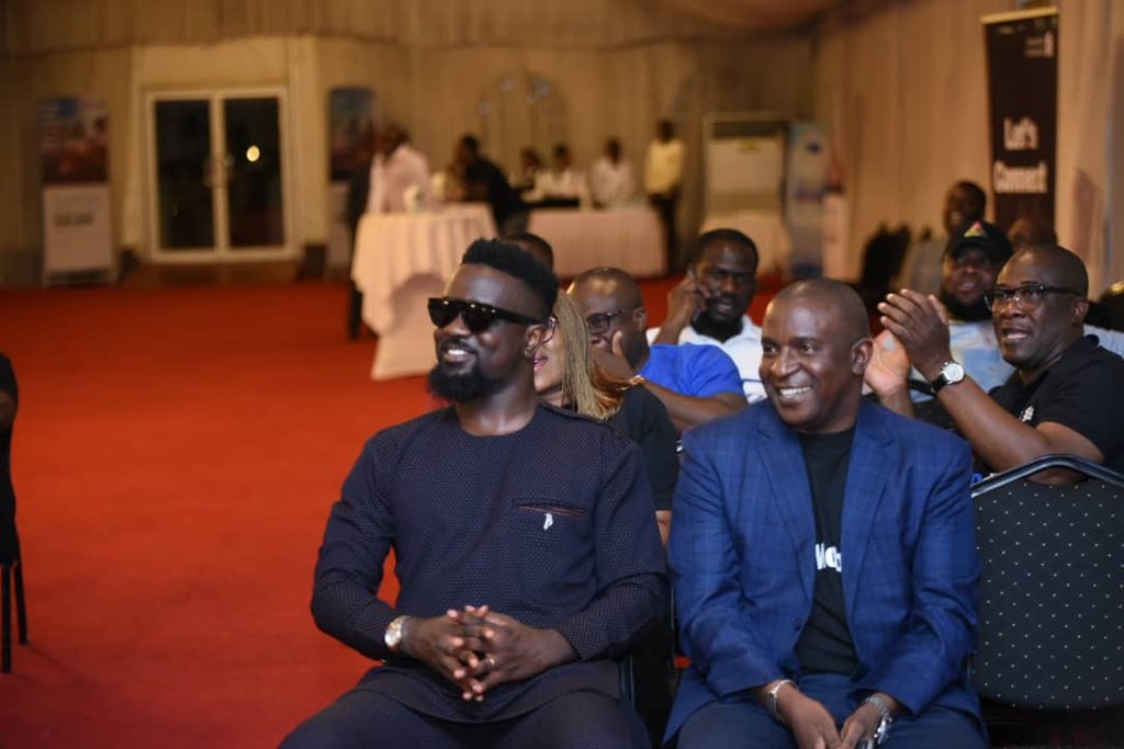 sarkodie's tweet photo. Last night ... Time with the @StanChartGH family in Kumasi #SCMobile https://t.co/OnqAfKhY5I