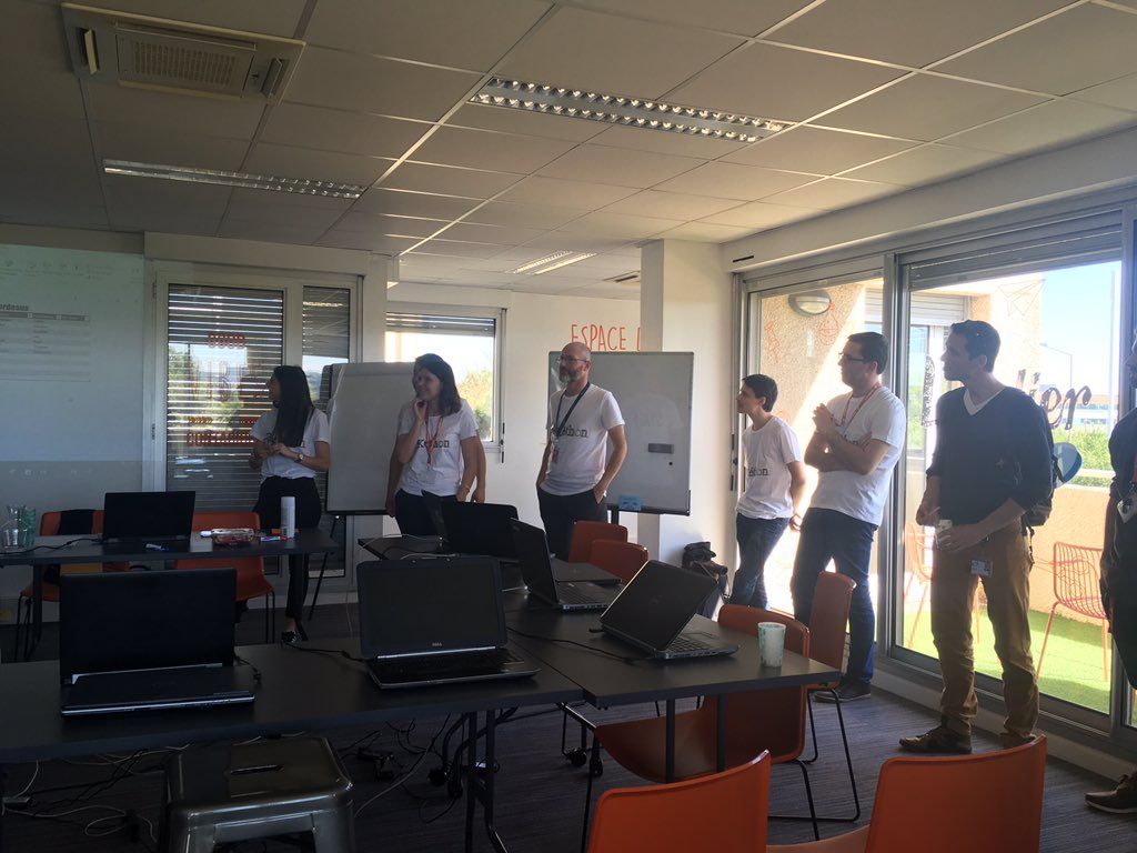 GroupeSII's tweet photo. 🤖 Connaissez-vous le #Pokéthon ? 

🖥️ Pure invention de notre agence @SIISudOuest, il s'agit d'un #hackathon sur le thème de Pokémon le tout sur une note #BigData ! 

🔐 40 #Fungenieurs ont tenté de sortir du labyrinthe gardé par des #Pokémons... https://t.co/LtiILXETdc