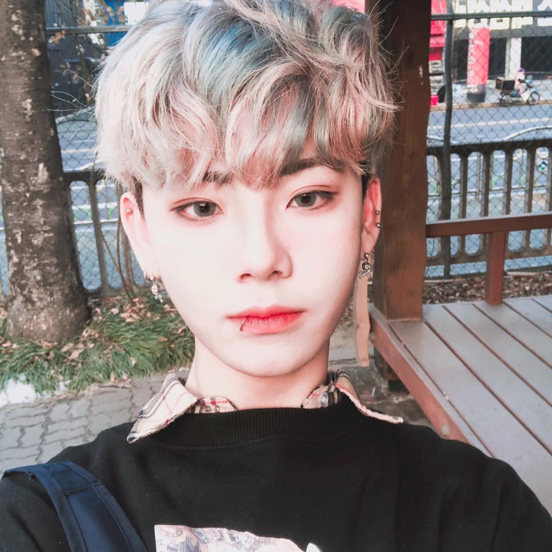 Well miłego dnia wszystkim! Pamiętajcie żeby sie dużo uśmiechać i nie omijajcie posiłków