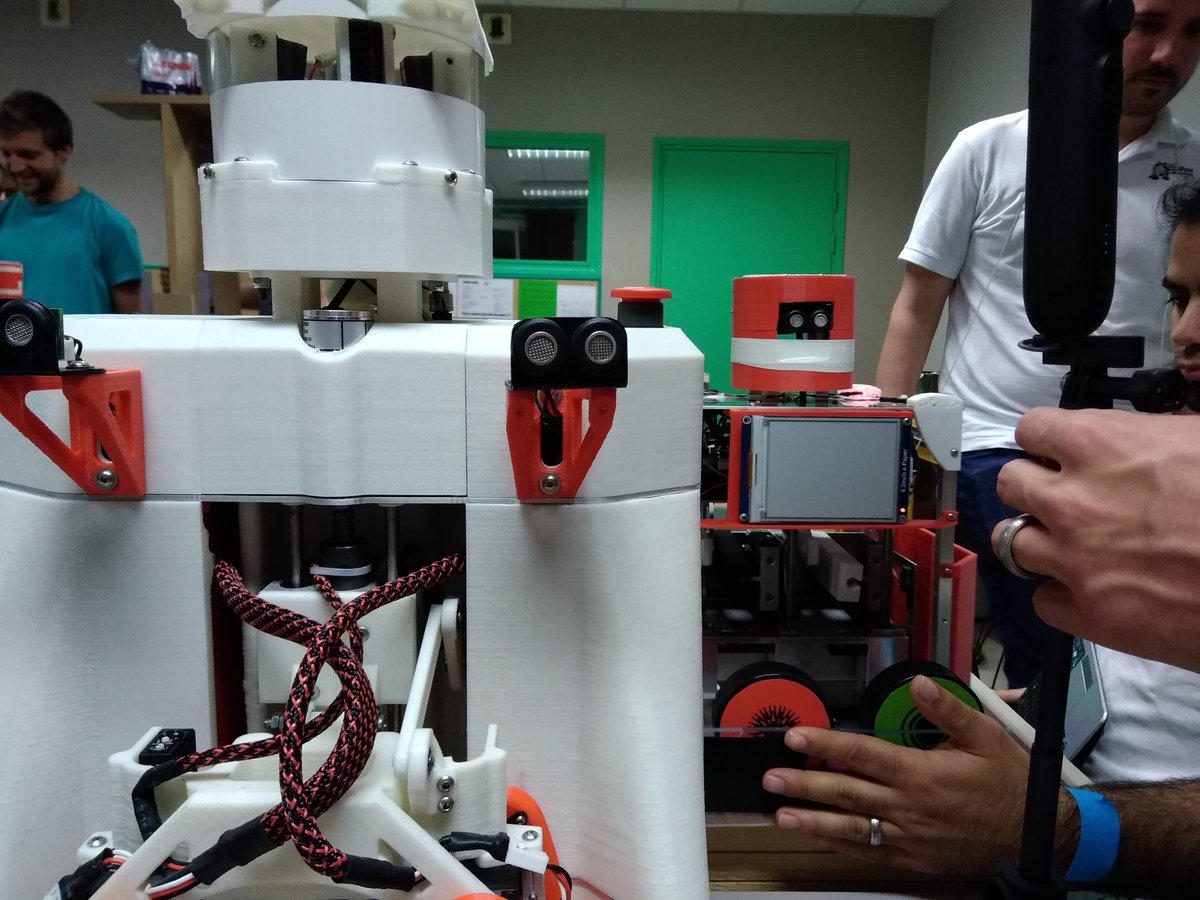 Après une soirée de code, retour sur la coupe pour la 3ème série
#CDR2019 #AtomFactory