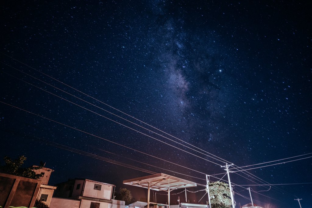 doWorkorg's tweet photo. Our videographer Paddy and @notafraid2fail teamed up to prove my point. Look at that view ✨ https://t.co/rPlV9vzNWP