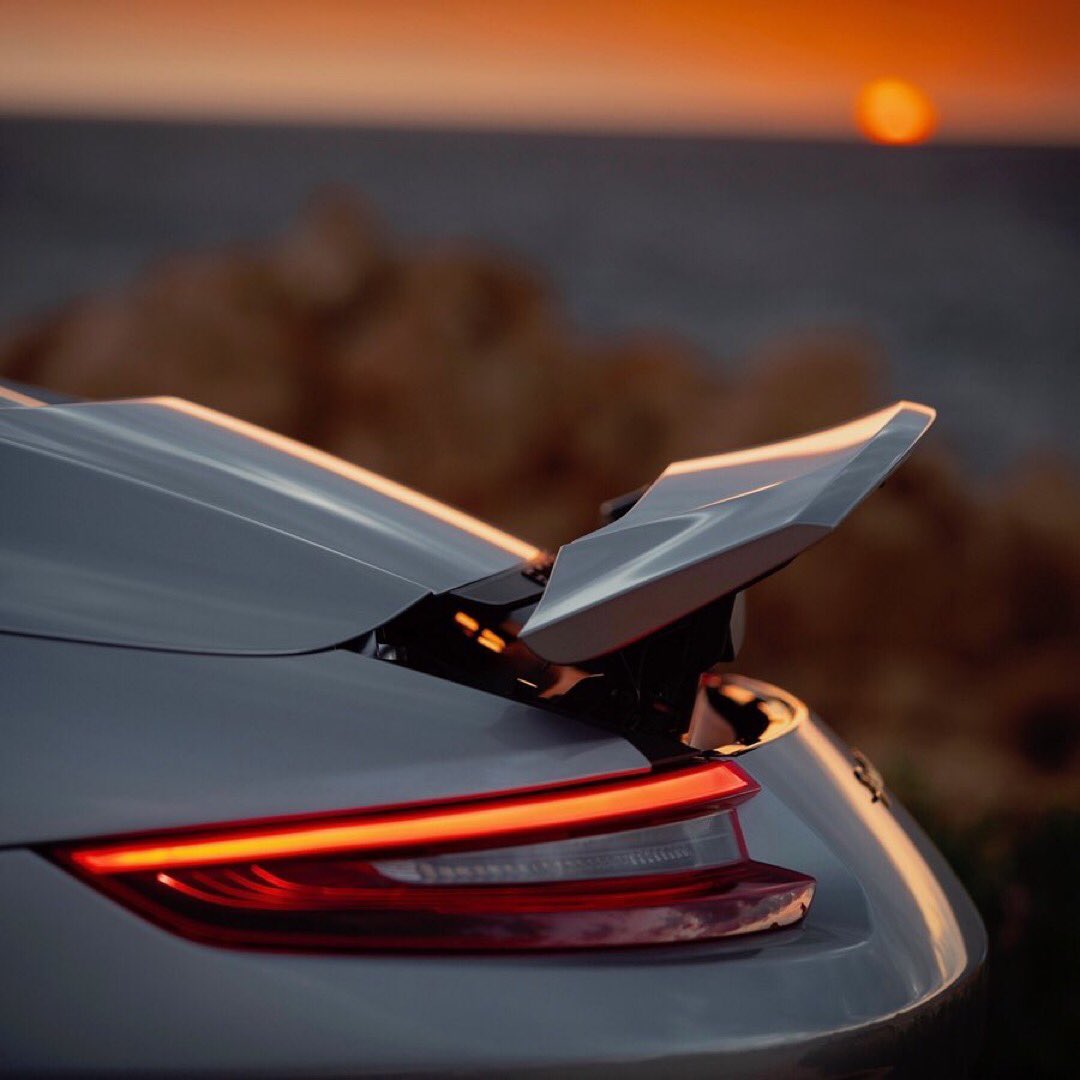 Porsche911UK tweet media