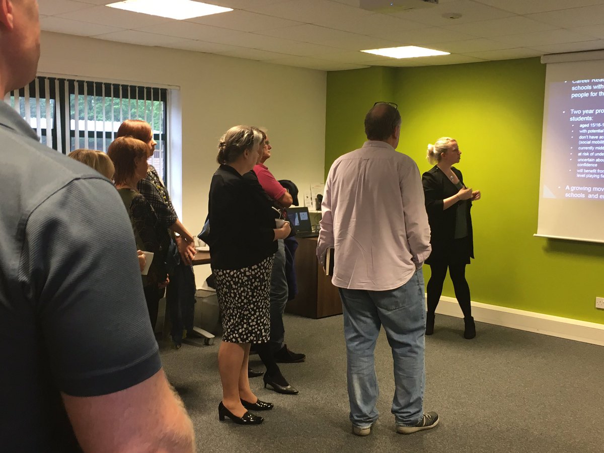 Forthvalleych's tweet photo. Exciting and engaging presentation by @MhairiP83 on ways in which employers can support young people through mentor ships. @CareerReadyUK @suipltd @STEPScotland https://t.co/4aKP8Pi8lK