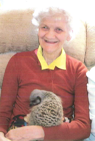 HolmesCareGroup's tweet photo. Last week #Heatherfield had the pleasure of ‘Cool Creatures’ coming to the home, a wonderful treat donated by the Whitburn Rotary Club. The residents had a really lovely time as you can see from the smile on their faces! https://t.co/0dx1nCsnyV