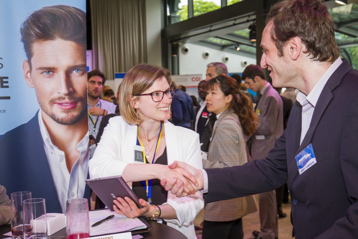 Dorecruit's tweet photo. Merci Moovijob pour l’organisation très réussie de ce salon dédié au recrutement ! Ce fut une soirée riche en échanges et partages d’expériences, avec des candidats bien préparés et motivés.
#dorecruitmentadvisors #peopledomatter #plugnwork https://t.co/tPR7CbRSba
