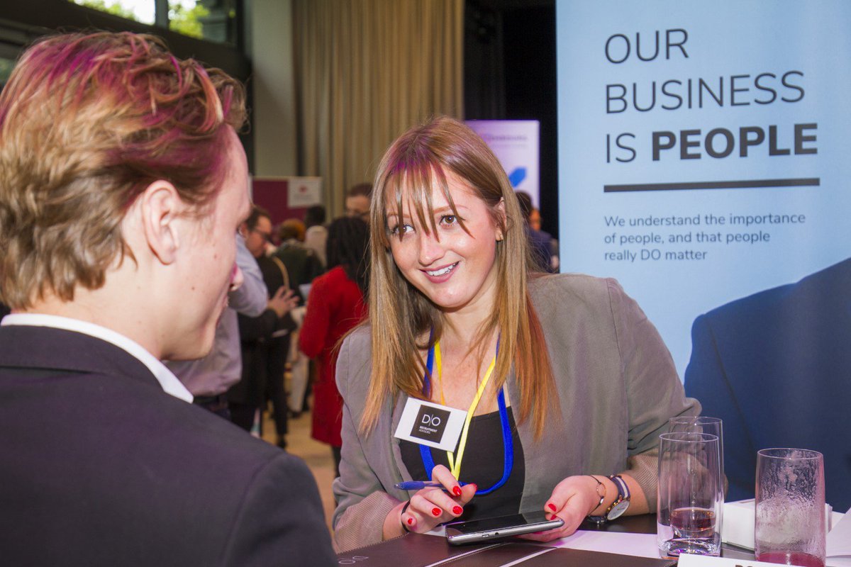 Dorecruit's tweet photo. Merci Moovijob pour l’organisation très réussie de ce salon dédié au recrutement ! Ce fut une soirée riche en échanges et partages d’expériences, avec des candidats bien préparés et motivés.
#dorecruitmentadvisors #peopledomatter #plugnwork https://t.co/tPR7CbRSba