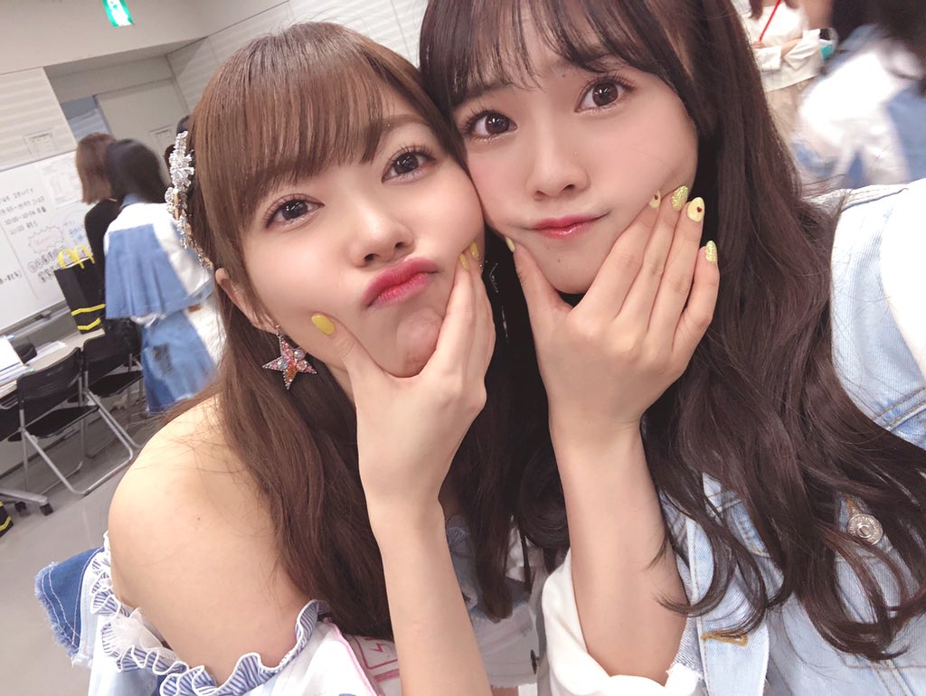 ayakb481's tweet photo. 大大大大好き自慢の推しメン本村碧唯ちゃん22歳のお誕生日おめでとう🎉🎉
21歳では色々お世話になりましたm(_ _)mこれからもよろしくね(笑)
早く会いたいのに現場がなくて困ってます😣　

#本村碧唯生誕祭 
#お誕生日おめでとう https://t.co/wa4Cxxc1P4