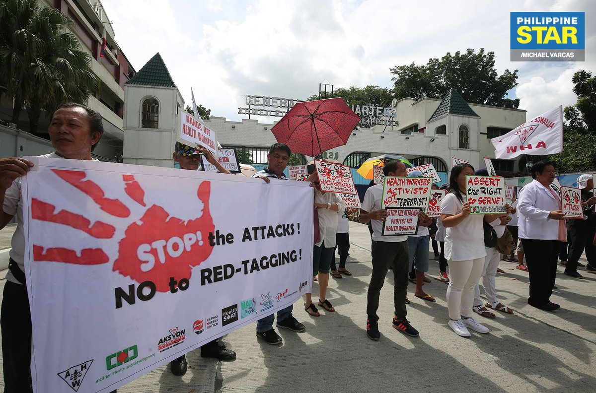 onenewsph's tweet photo. LOOK | Alliance of Health Workers pickets against the AFP's red-tagging, or alleging of communist ties, at Camp Aguinaldo in Quezon City on Friday. (via @PhilippineStar) https://t.co/KpQhxa7FP6