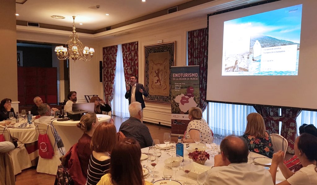 cntravel da a conocer la oferta turística de la Región de Murcia a 50 agentes de viajes de León reservasonlinecntravel.wordpress.com/2019/05/31/cnt…