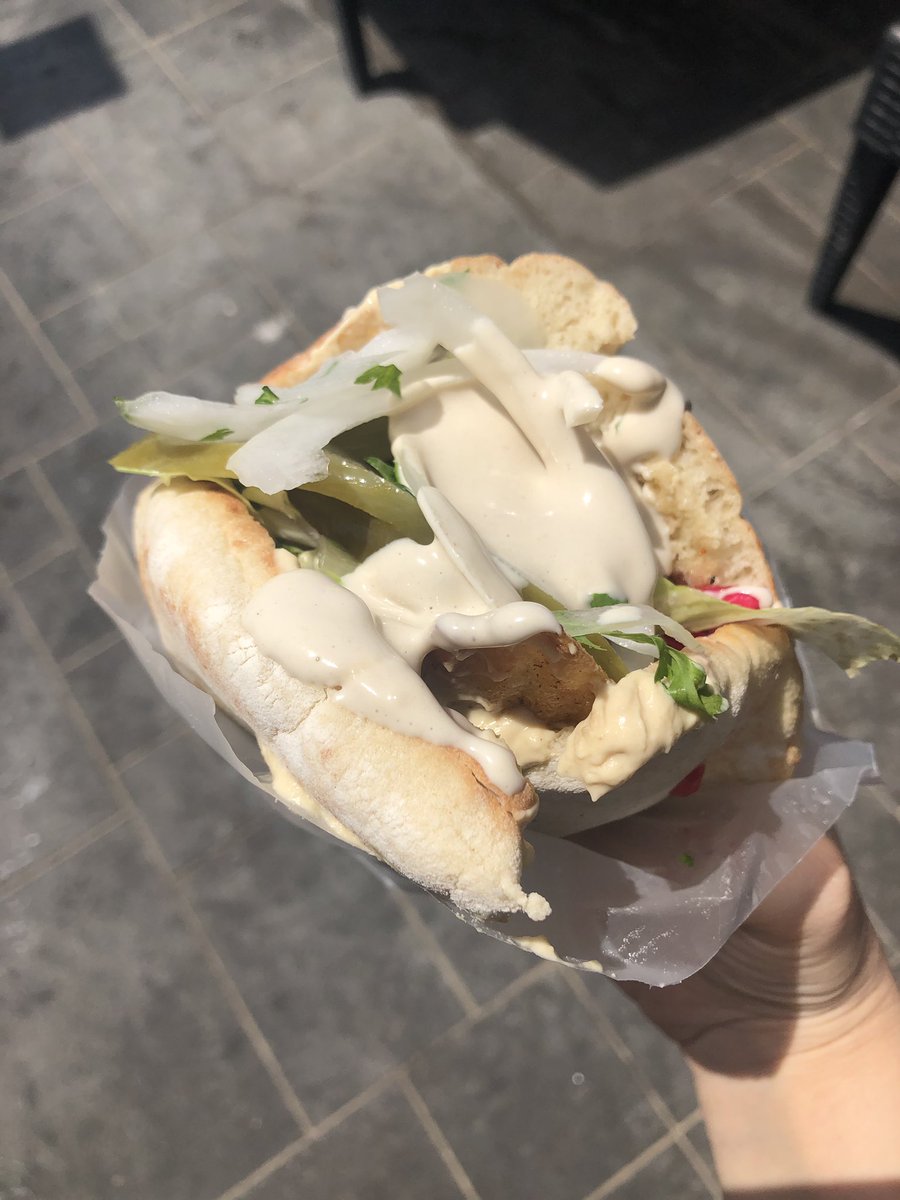 tararedrobin's tweet photo. Yum yum #bus290 https://t.co/2uv3wfUnMH