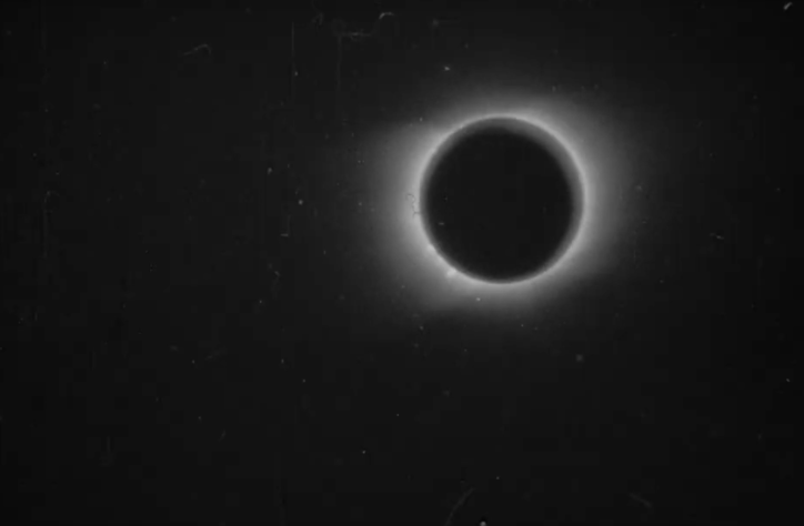 digisnap's tweet image. The BFI releases footage from 1900 of the first ever eclipse caught on camera bit.ly/2ffLNiE